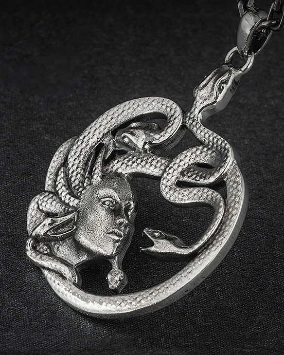 Piratenschmuck-Halskette-Medusa