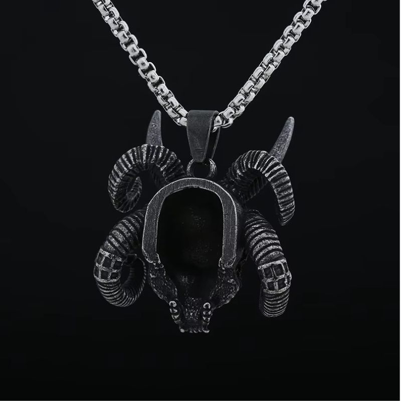 Piraten Halskette für Fans des finsteren Stils